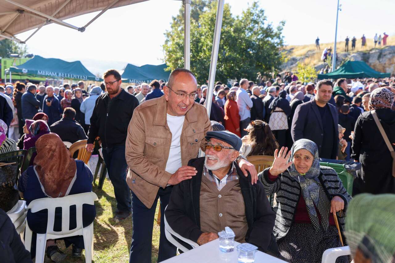 Konya’nın mağaralarında aylarca bekledi! Asırlık lezzet için uzun kuyruklar oluştu 18
